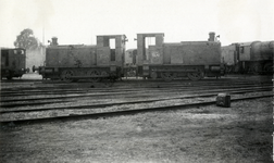 162226 Afbeelding van de diesel-mechanische locomotieven nrs. 70041 en 70045 van het War Department (later opgenomen ...